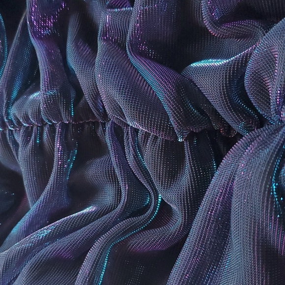 H&M Draped Rushed Iridescent Holographic Metallic Tube Fitted ⭐3+ Bundle 15%⭐️ - Picture 4 of 7